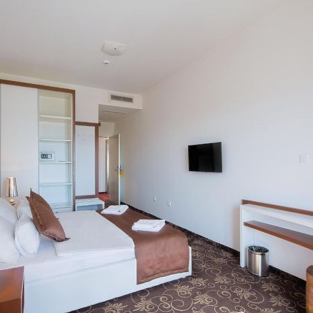 Hotel Pozzo بودفا المظهر الخارجي الصورة