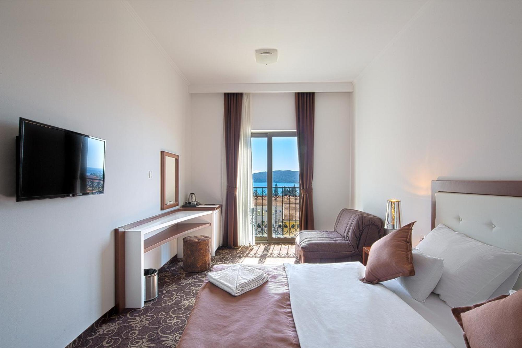 Hotel Pozzo بودفا المظهر الخارجي الصورة