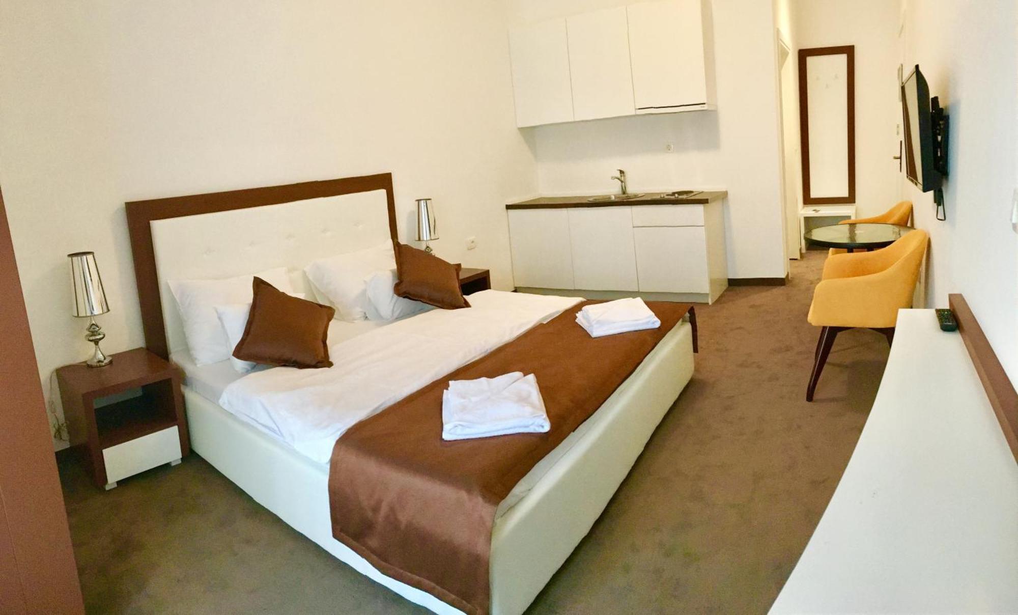 Hotel Pozzo بودفا الغرفة الصورة