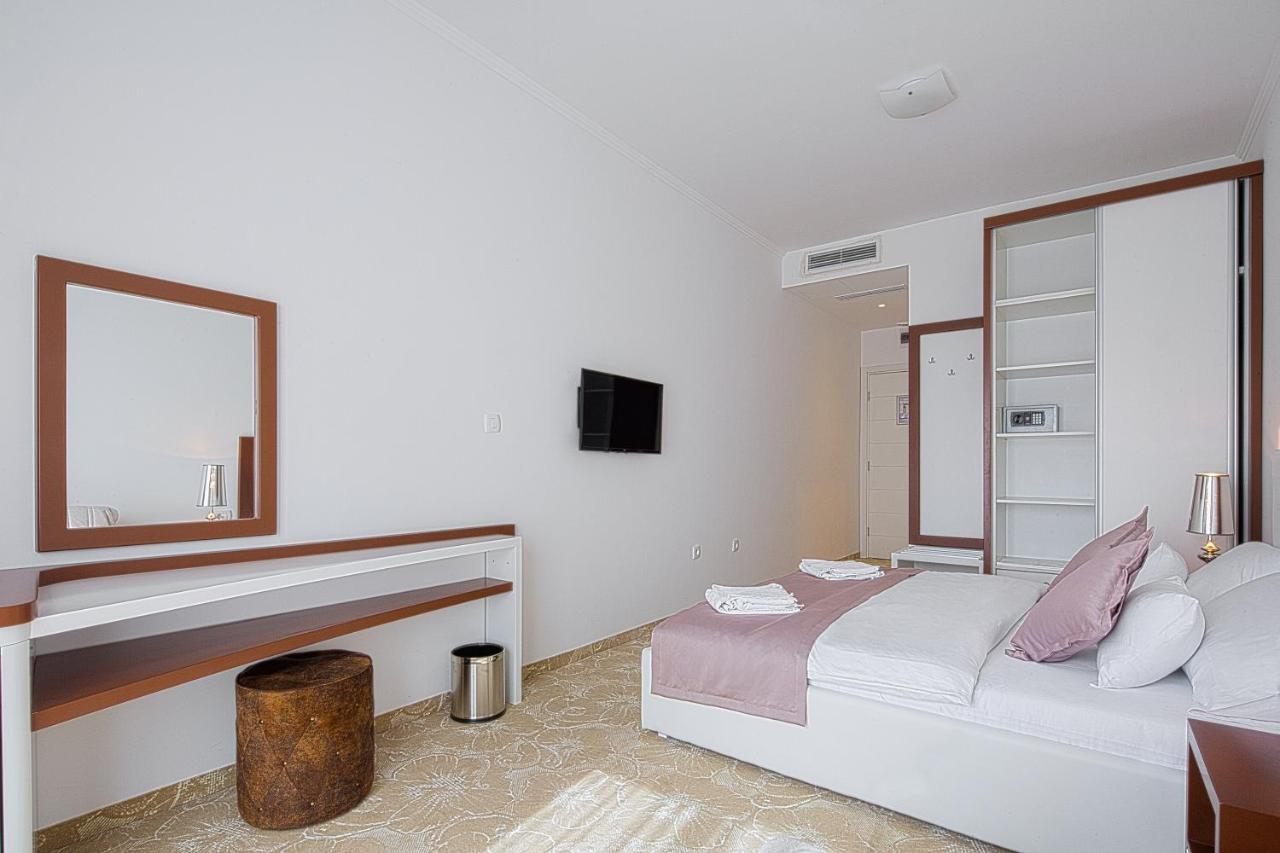 Hotel Pozzo بودفا المظهر الخارجي الصورة