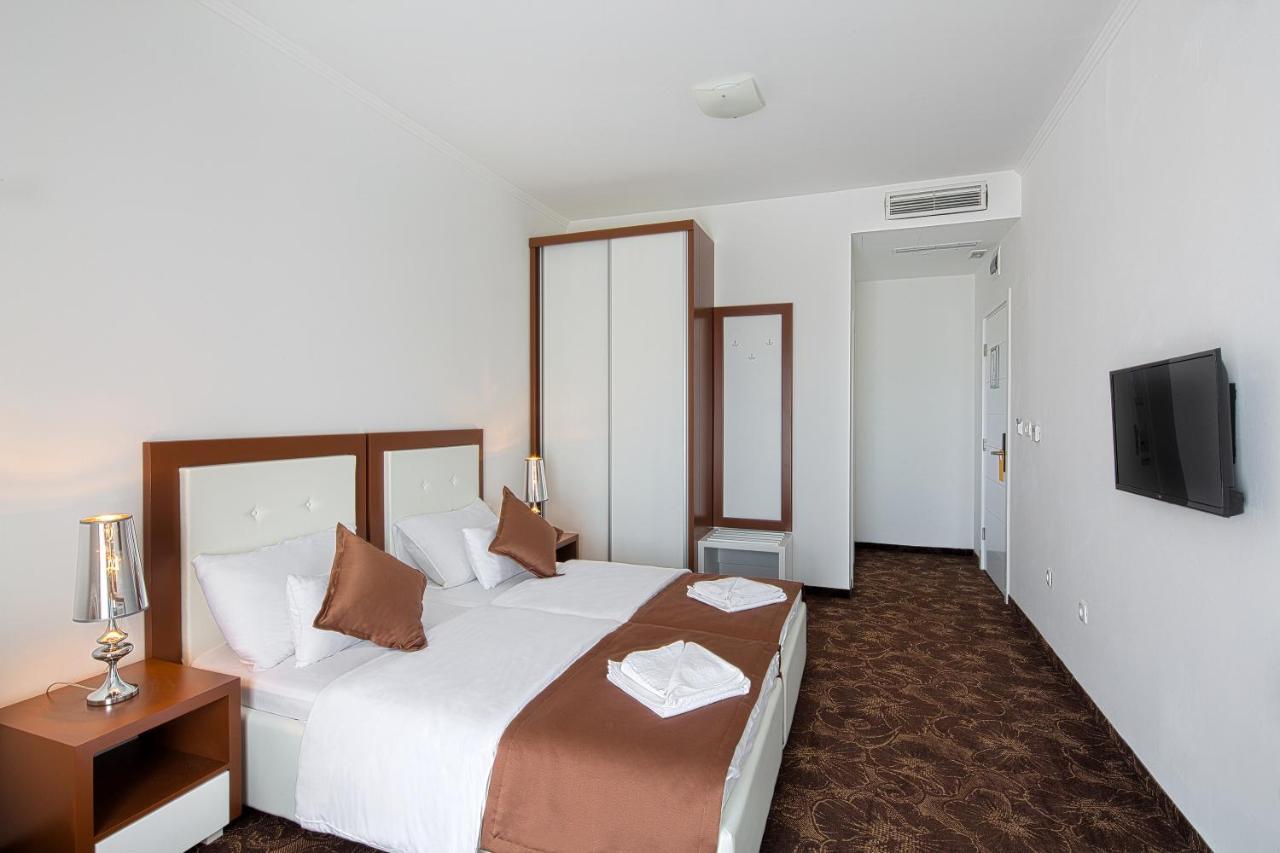 Hotel Pozzo بودفا المظهر الخارجي الصورة